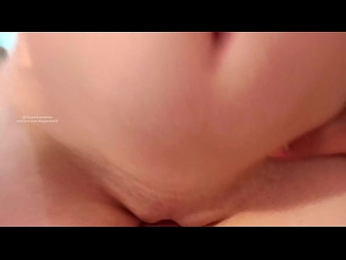 ❤️ Op de keamer fan myn suster sliepe en sa waard ik wekker ️ Moaie porno by wy ❌️