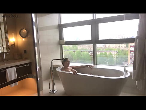 ❤️ Geweldige babe Hertstochtlik rukt har kut yn 'e badkeamer ️ Moaie porno by wy ❌️