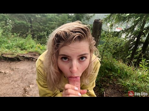 ❤️ Meisje slikket cum nei in iepenbiere blowjob - Eva Elfi ️ Moaie porno by wy ❌️